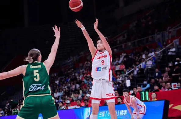 中澳女篮热身赛三：中国女篮75-68战胜澳大利亚女篮