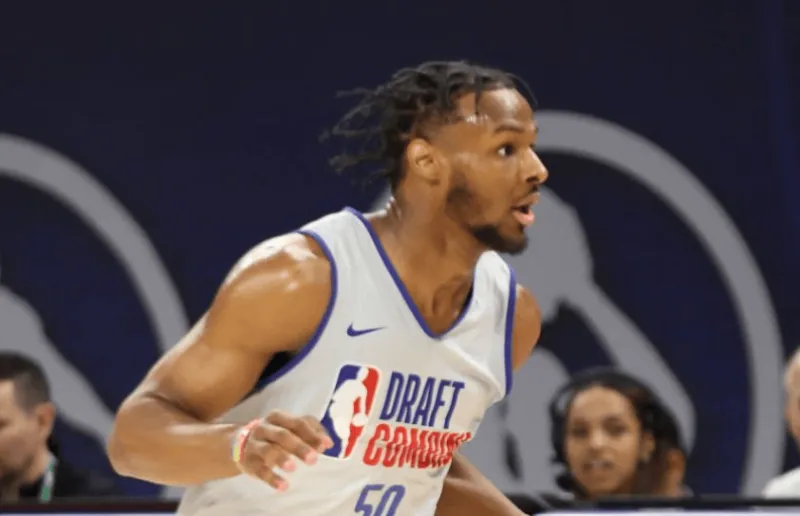 马克斯坦:太阳队仍然对布朗尼感兴趣 可能会在第二轮选中他