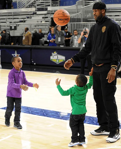 美媒:无论你怎么想 这对父亲来说都是一个无比自豪的时刻