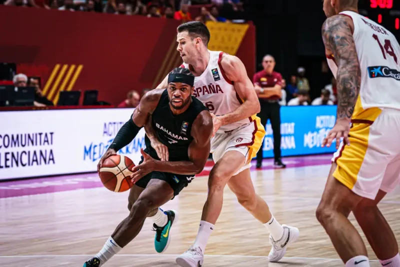 三分不中!希尔德三分球10投2中 得到19分6篮板1助攻1投